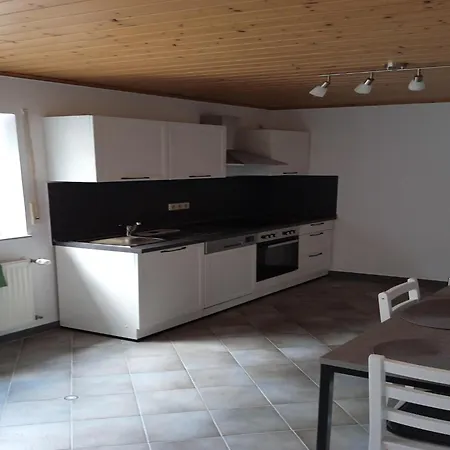 Apartment Tranquil Getaway In Scenic Roes, Cleaning Included Roes