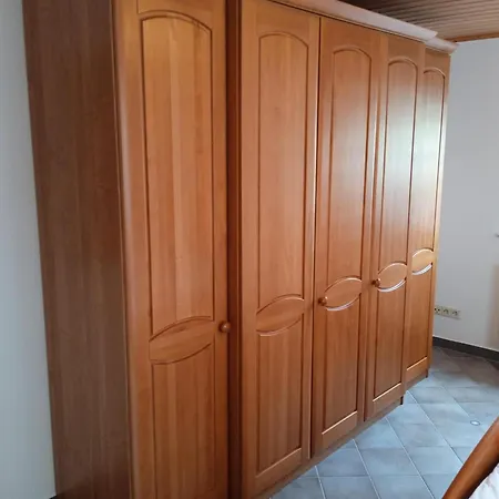 Tranquil Getaway In Scenic Roes, Cleaning Included Apartment *